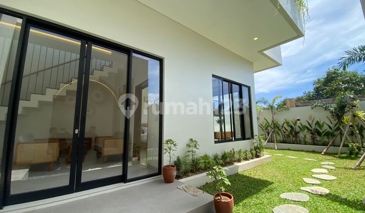 Sale/ Selling New Villa in Ungasan, Badung, Bali Near Jimbaran Uluwatu Sale/ Selling New Villa in Ungasan, Badung, Bali Near Jimbaran Uluwatu