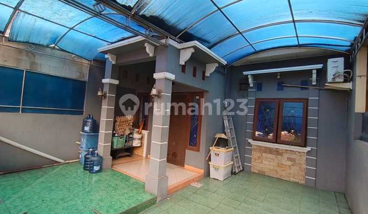 Rumah bagus siap huni strategis di perumahan di Grand Galaxy Bekasi 2