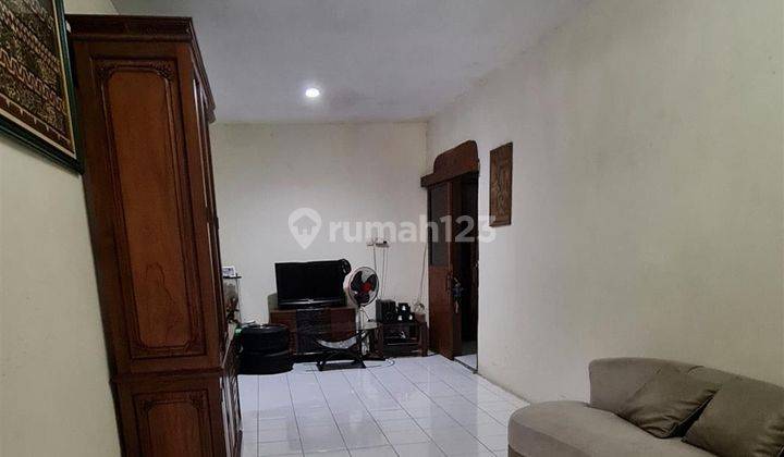 Dijual Rumah Nyaman Dekat Mal Grand Galaxy Park Bekasi 1