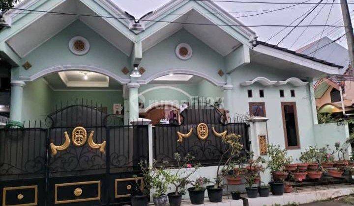 Rumah Bagus di Cluster Taman Harapan Baru di Medan Satria Bekasi 1