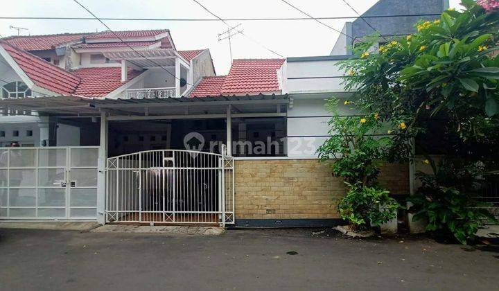 Rumah Sudah Renovasi SHM di Taman Gigi Taman Galaxy Bekasi  1