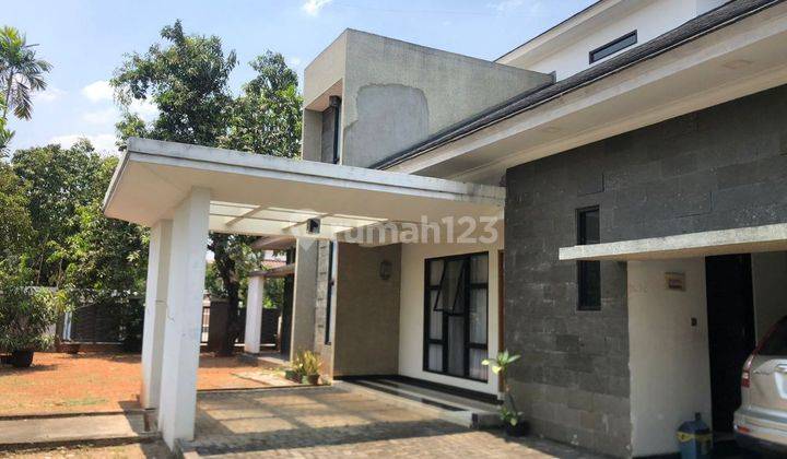 Rumah 2 Lantai Bagus SHM di Perumahan Jatiwaringin Asri Bekasi 1