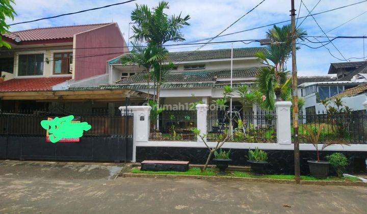 Rumah 2 Lantai Semi Furnished SHM di Jatiwaringin Asri Bekasi 1