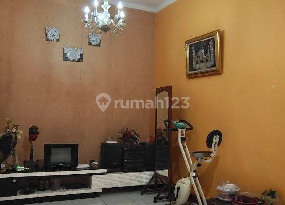 Rumah 2 Lantai Semi Furnished SHM di Jatimekar Jatiasih Bekasi 2