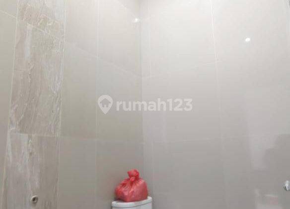 Rumah 2 Lantai SHM 950jt di Kodau Jati Mekar Jati Asih Bekasi 2