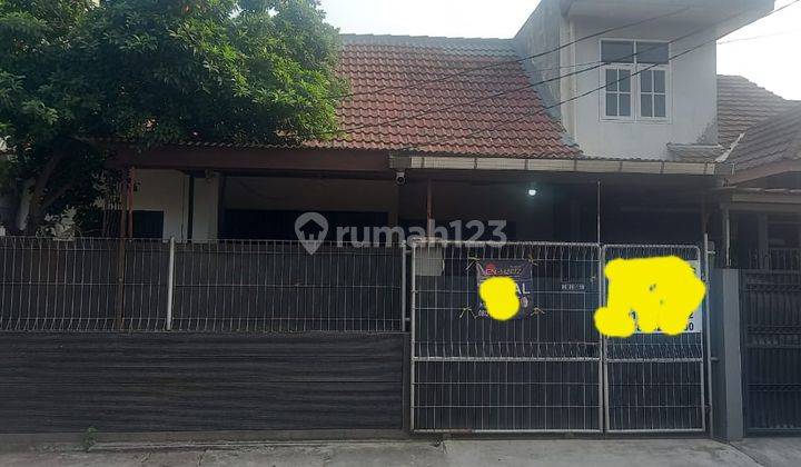 Rumah 2 Lantai Bagus SHM di Rumah Di Pondok Pekayon Indah Bekasi 1