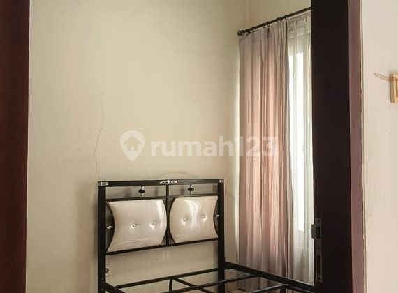 2-Story Ready-to-Occupy House for Sale 2.5B, Rent 70M/Year Jatinegara East Jakarta 2