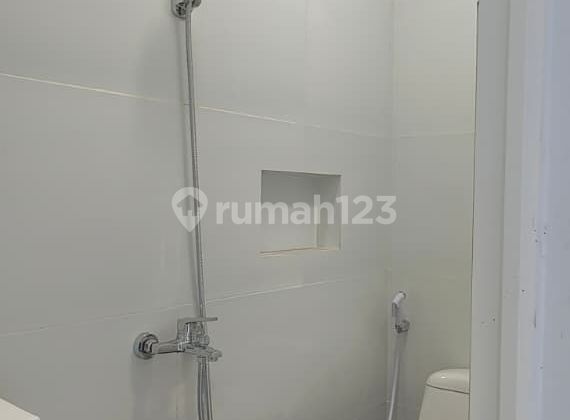 Rumah 2,5 Lantai Siap Huni di Pondok Kelapa Jakarta Timur 2