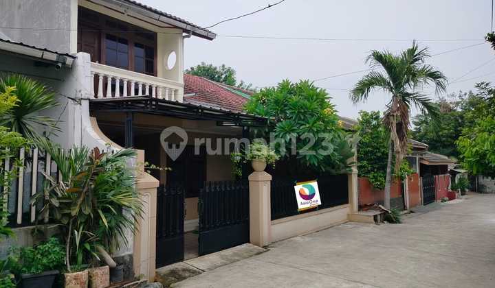 Rumah kokoh 2 lantai siap huni strategis di jakasetia Bekasi