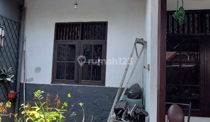 Rumah 2 Lantai Bagus SHM di Rumah Di Pondok Pekayon Indah Bekasi 2