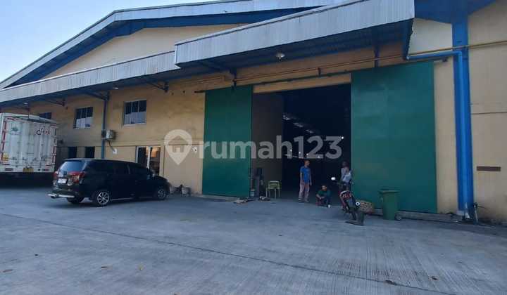 Gudang luas 2000 m2 siap pakai strategis di Alexindo Bekasi