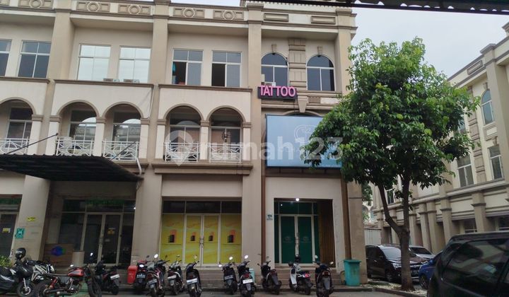 Ruko 3 lantai bagus siap pakai strategis di grand galaxy Bekasi