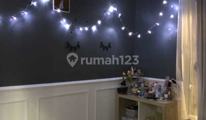 Rumah 2 lantai Cantik semi furnish siap huni di jati mekar Bekasi 2