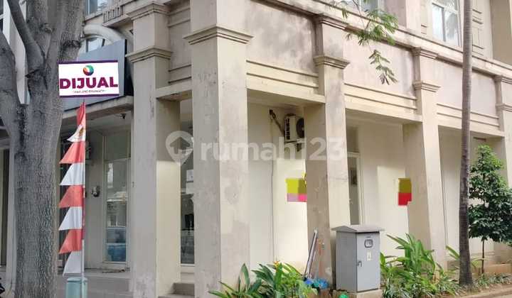 Ruko hook 2,5 lantai siap huni strategis di grand galaxy Bekasi Ruko hook 2,5 lantai siap huni strategis di grand galaxy Bekasi