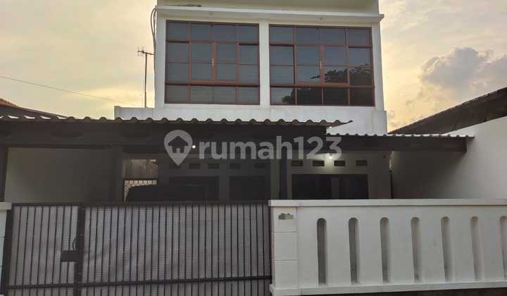 Rumah 2lt siap huni di sersan hambali cikunir jakamulya Bekasi