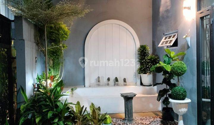 Rumah Cantik 2 lantai siap huni strategis di jatimakmur bekasi 2