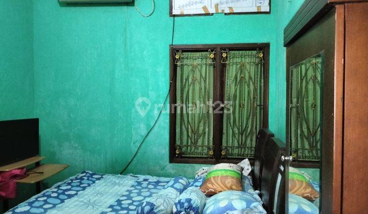 kamar tidur rumah 2 lantai siap huni