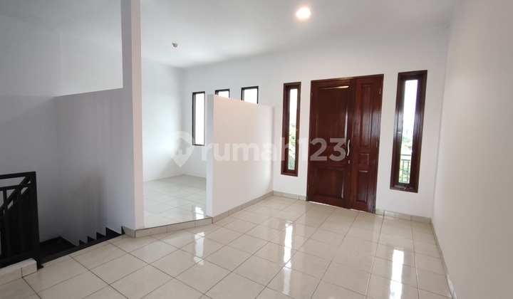 Rumah bagus 2 lantai siap huni di kemang pratama 2 Bekasi 2