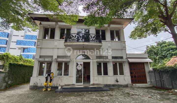 Ruang usaha 2 lantai luas 200 m2 parkir luas strategis di bekasi 1