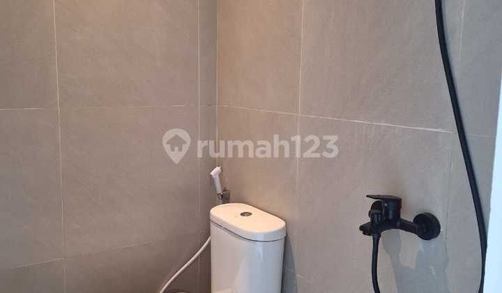 Rumah bagus siap huni strategis di taman harapan baru bekasi 2