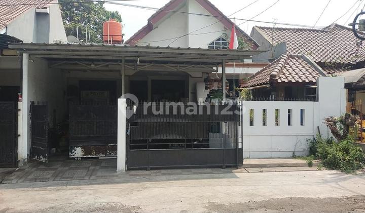 Rumah bagus siap huni luas di limus pratama regency cileungsi Rumah bagus siap huni luas di limus pratama regency cileungsi