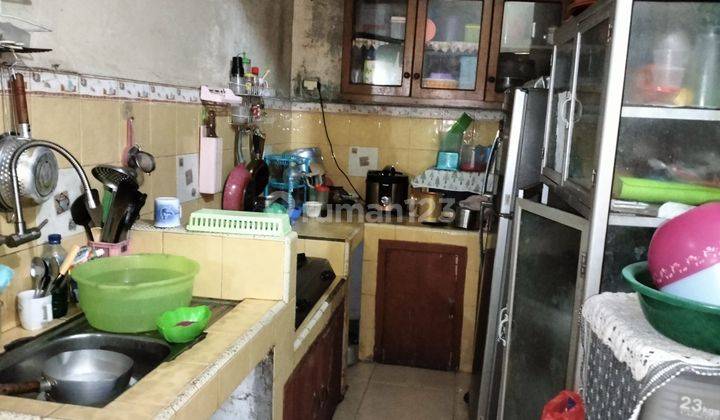 dapur rumah 2 lantai siap huni