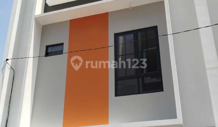 Rumah 3 Lantai Siap Huni di Cluster di Jati Padang Pasar Minggu Jakarta Selatan