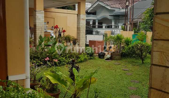 Rumah hook bagus 2 lt luas siap huni NO BANJIR di Pekayon Bekasi 2