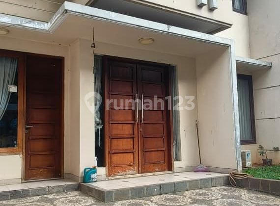 Rumah 2 lt Siap Huni Dijual 2,5 M, Disewa 70Jt/Thn Jatinegara Jakarta Timur Rumah 2 lt Siap Huni Dijual 2,5 M, Disewa 70Jt/Thn Jatinegara Jakarta Timur