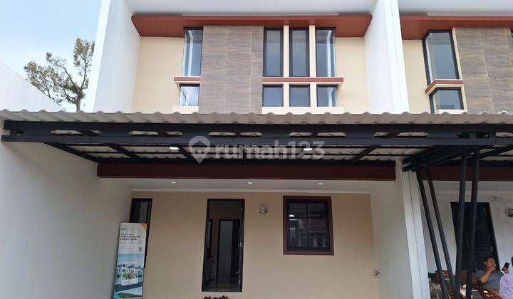 Rumah 2 Lantai Baru SHM Cluster Jatiwaringin Pondok Gede Bekasi 1