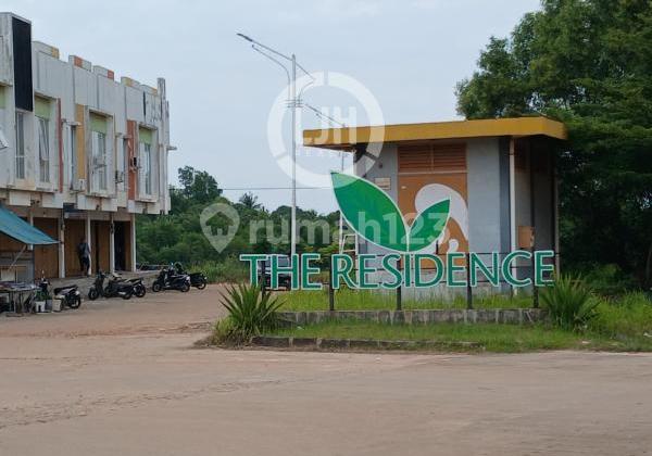 Dijual Rumah di The Residence Tiban 1 Lantai 2