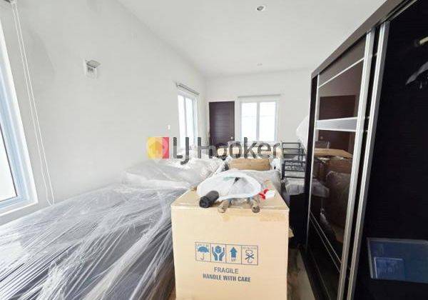 Disewakan Rumah 2 Lantai Furnished Di Azure Bay 2