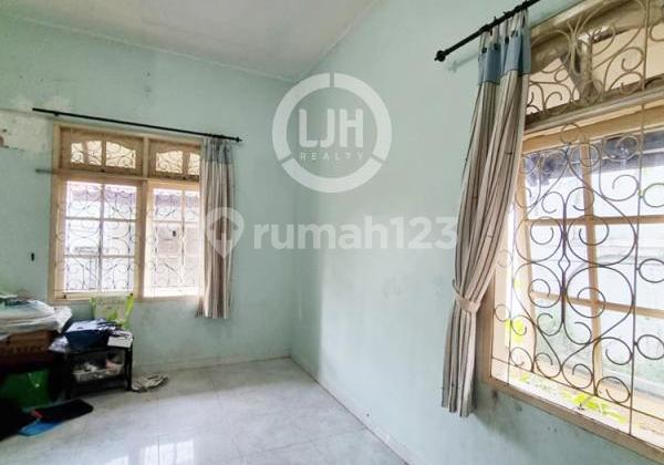 Baloi Total Luxury 2-Story House in the Center of Batam City Baloi Total Luxury 2-Story House in the Center of Batam City