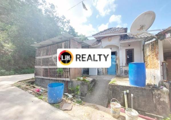 1-Storey Hook House in Taman Sari Hijau Housing Complex