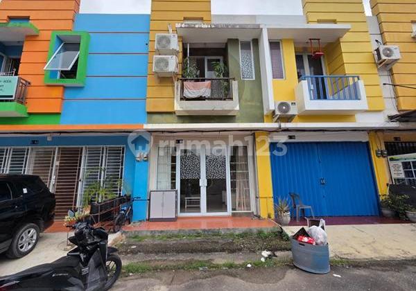 Anggrek Mas 2-Story Townhouse in Batam Centre Anggrek Mas 2-Story Townhouse in Batam Centre