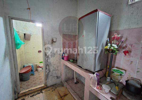 For Sale 3-Story Boarding House in Baloi Persero For Sale 3-Story Boarding House in Baloi Persero