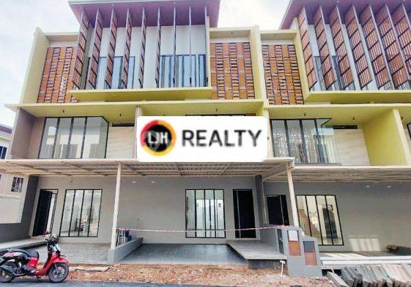 Rumah Baru 3 Lantai Hadap Timur Di Perum The Icon Central 1