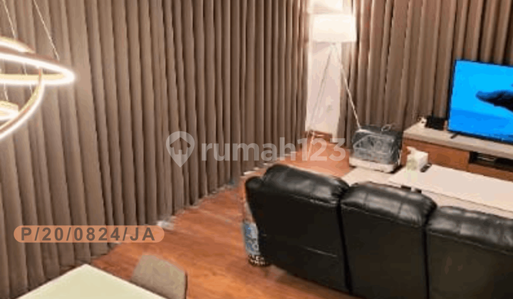 Dijual Rumah Full Furnished View Danau di Podomoro Bandung