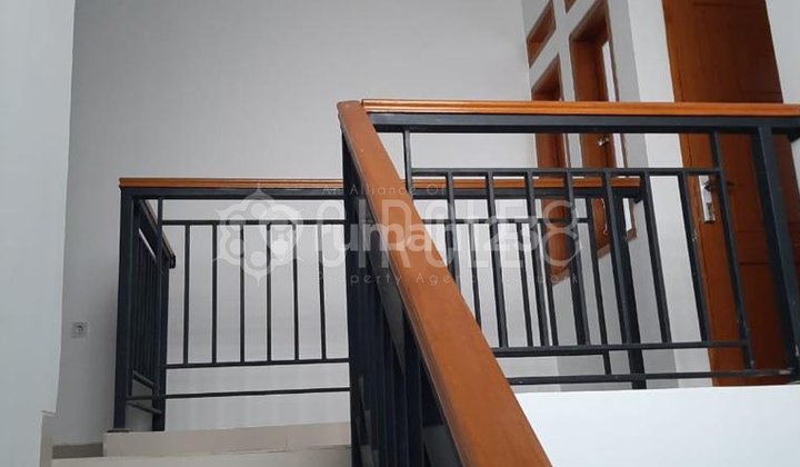 Minimalist Good New House in Turangga, Bandung 2
