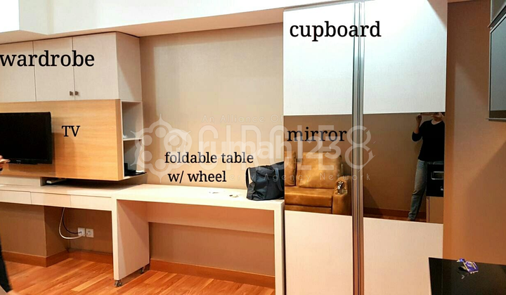 Apartment 1 BR Bagus Tengah Kota di Jl Merdeka Apartment 1 BR Bagus Tengah Kota di Jl Merdeka