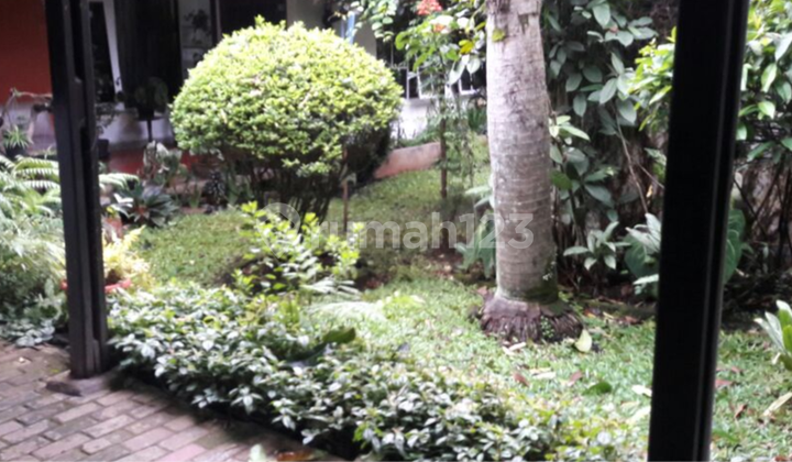 Rumah Besar dan Luas di daerah Dago, Bandung 2