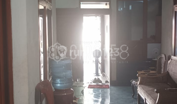 A simple house in Kiaracondong, Bandung 2