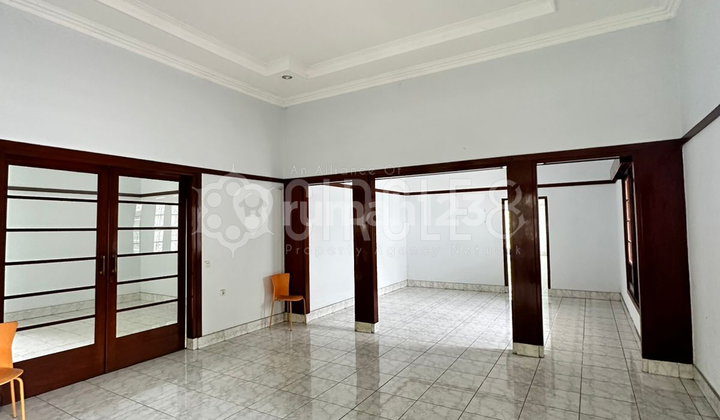 Rumah Heritage Terawat di Sayap Dago, Bandung