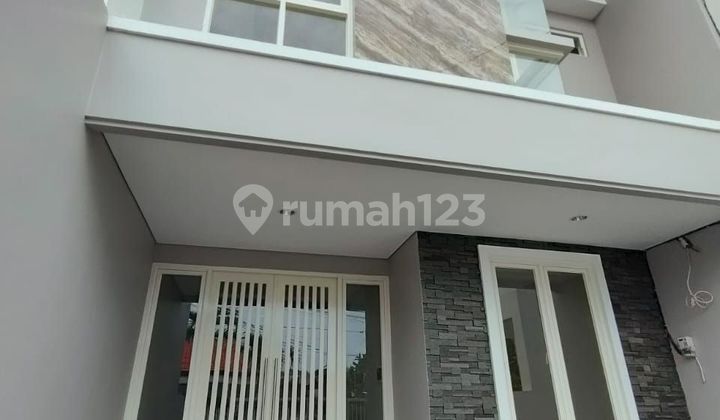 Dijual Rumah Jl. Manyar Tirtoyoso Selatan Sby
