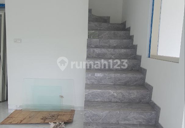 Rumah Baru Rungkut Harapan Dekat Kampus Merr Akses Tol 2