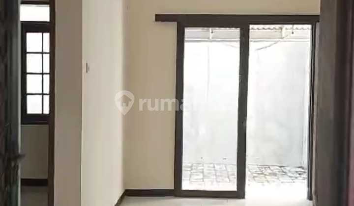 Disewakam Rumah Citraland Semi Furnish Disewakam Rumah Citraland Semi Furnish