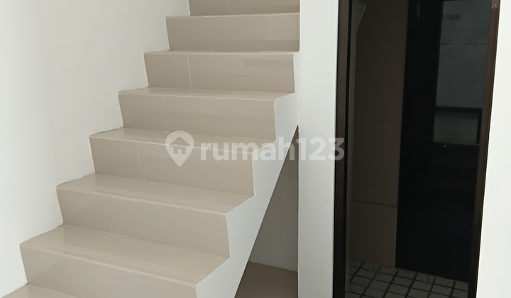 Premium Raya Wonorejo Rungkut House New Strategic Location 2