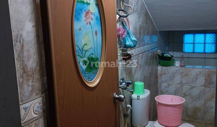 Kompleks Cemara Asri Jalan Sikas Nomor 11 A Dijual 6