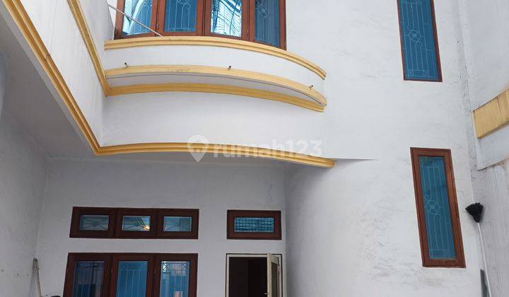 Kompleks Cemara Asri Jalan Sikas Nomor 11 A Dijual 12