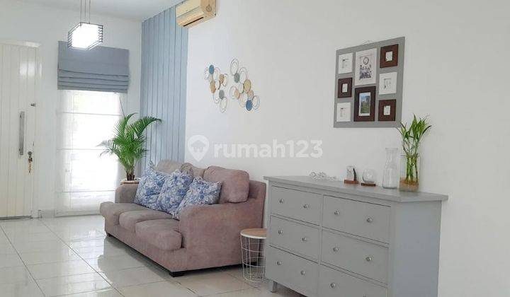 Dijual Rumah Full Furnished Dengan Taman The Green Bsd 2